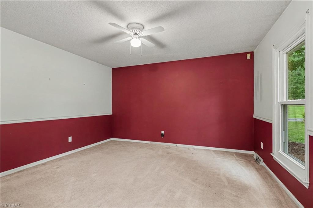 260 Overlook Drive Property Photo 11