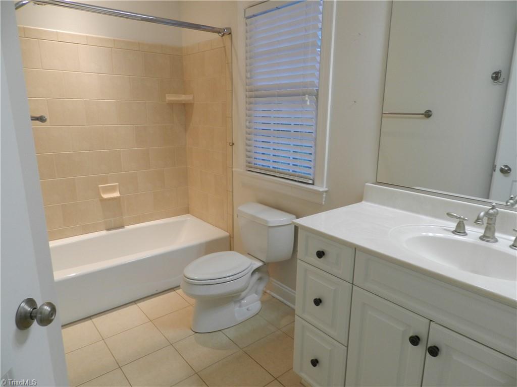 8246 Ipswich Court Property Photo 23