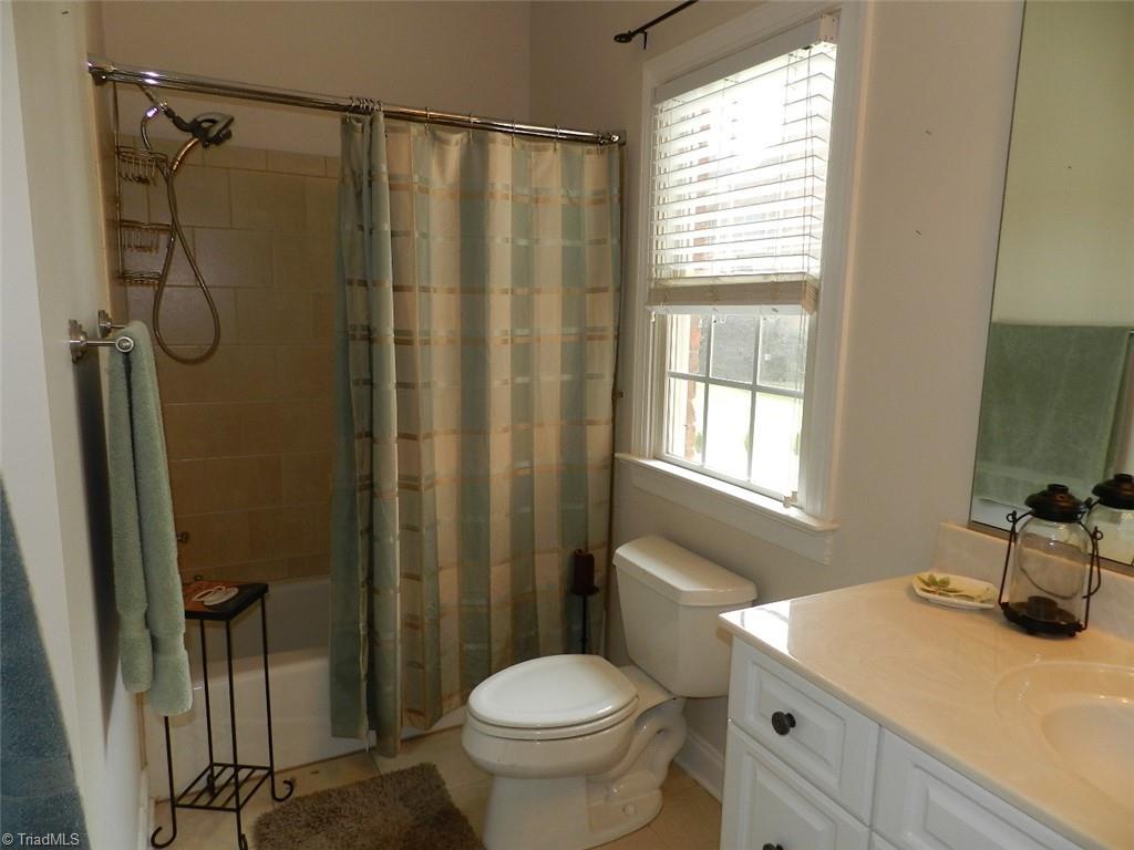 8246 Ipswich Court Property Photo 24