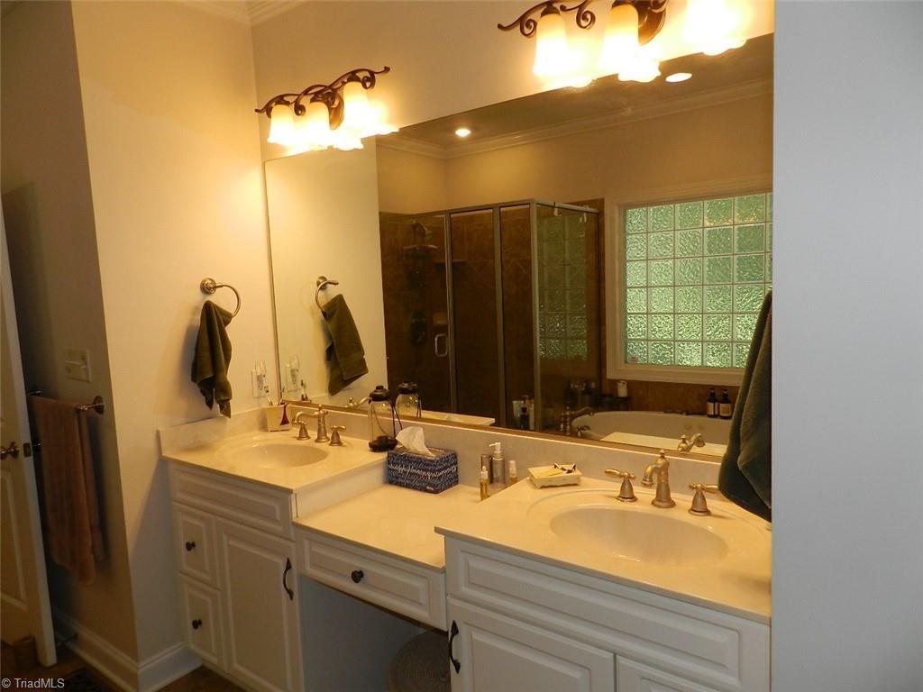 8246 Ipswich Court Property Photo 26