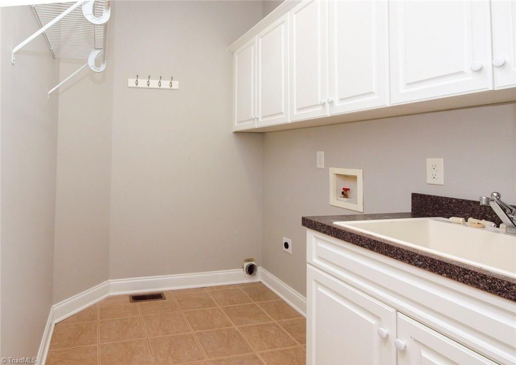 8246 Ipswich Court Property Photo 48