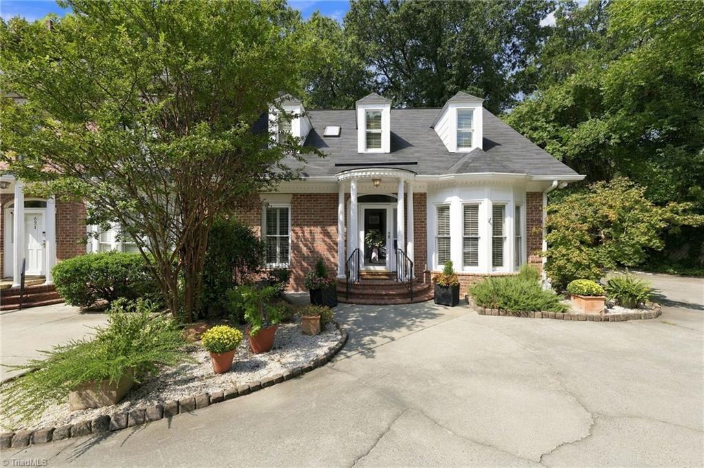 623 Isley Place Property Photo 1