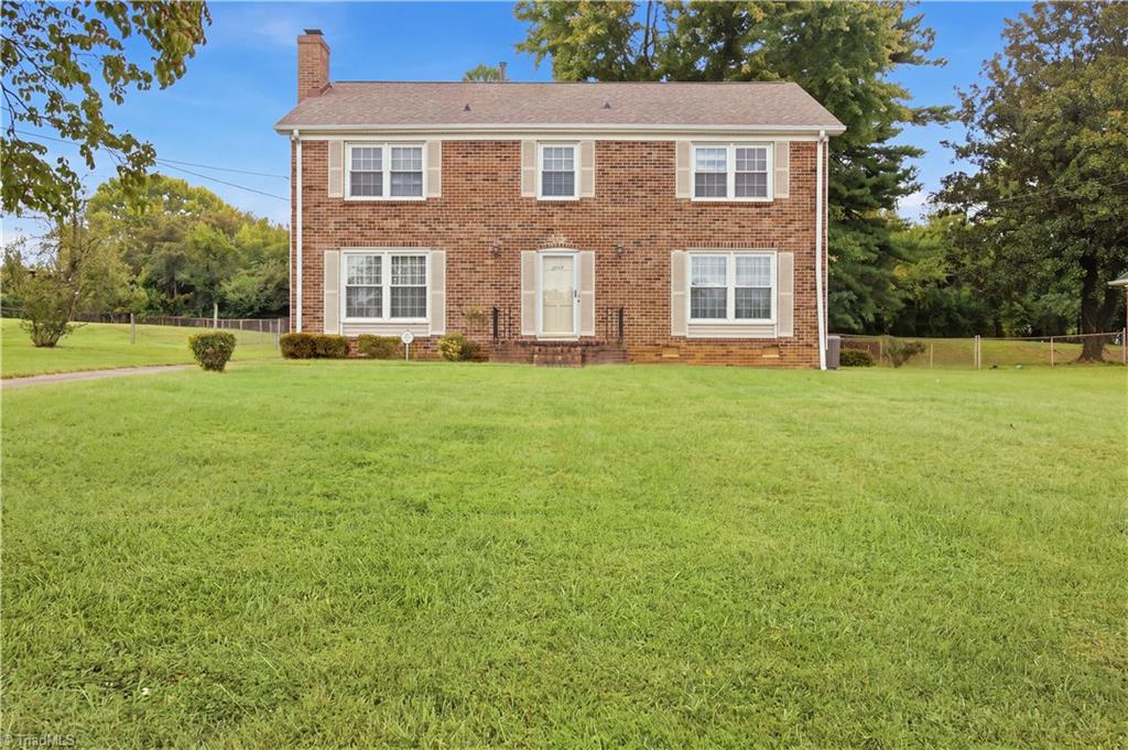 3205 Crestview Drive Property Photo 1