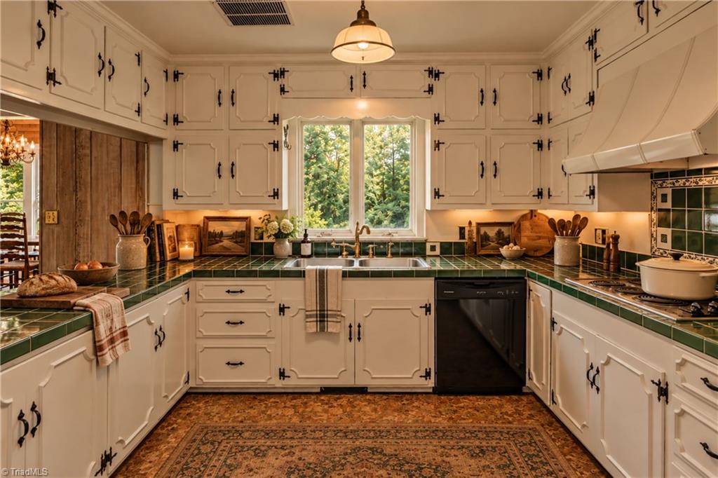 8217 Styers Ferry Road Property Photo 12