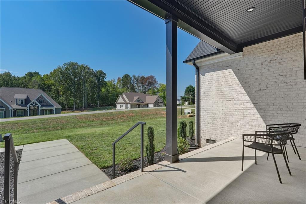 7618 Pemberley Drive Property Photo 4