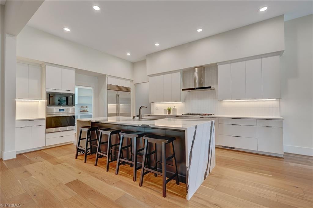7618 Pemberley Drive Property Photo 8
