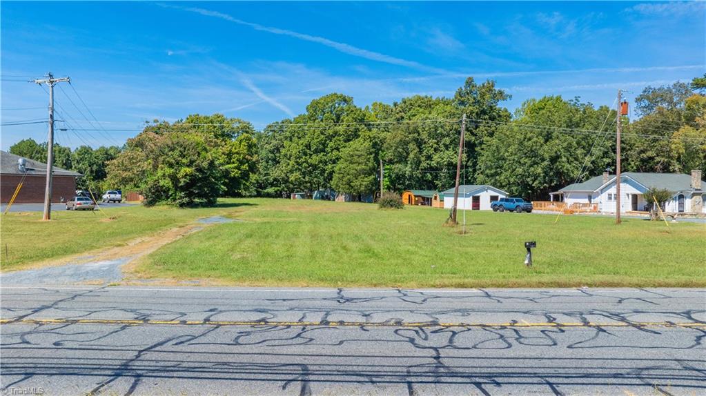922 S Main Street Property Photo 17