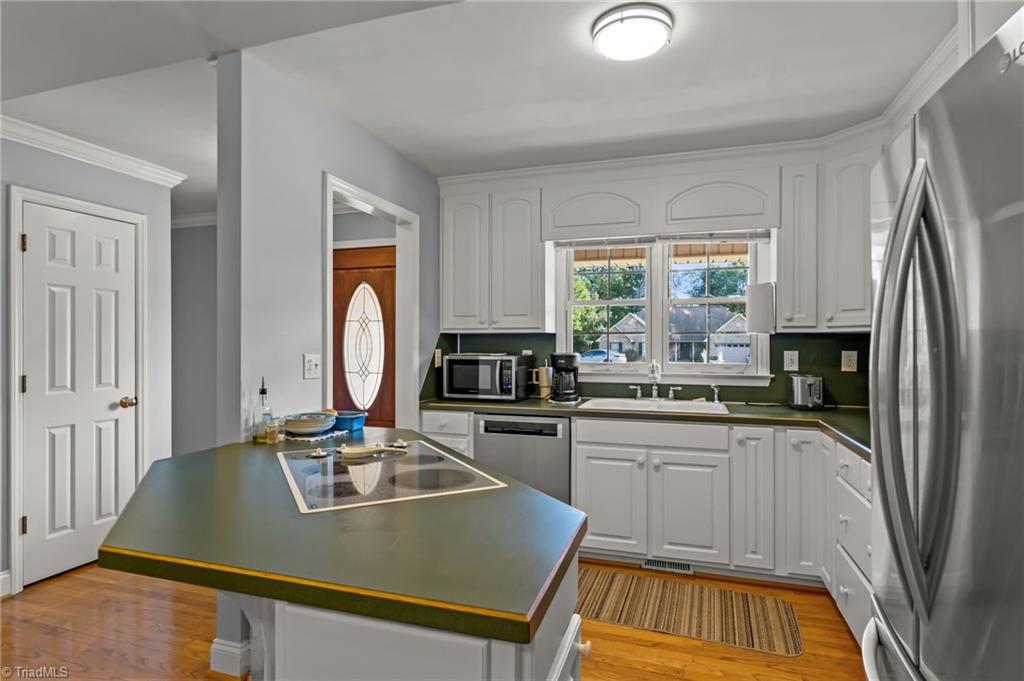 109 Victorian Court Property Photo 13