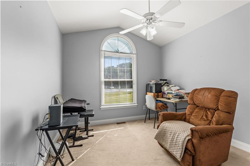 109 Victorian Court Property Photo 21