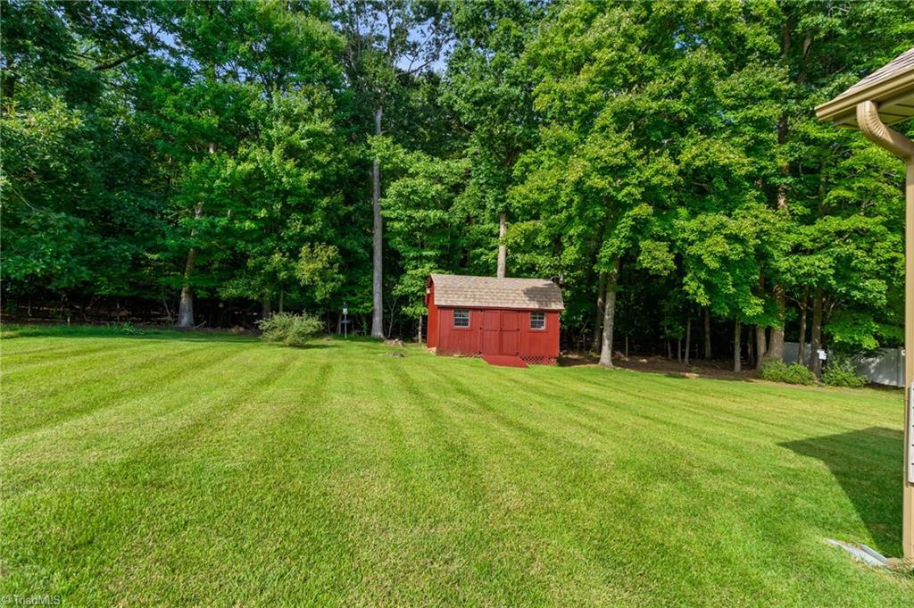 109 Victorian Court Property Photo 23