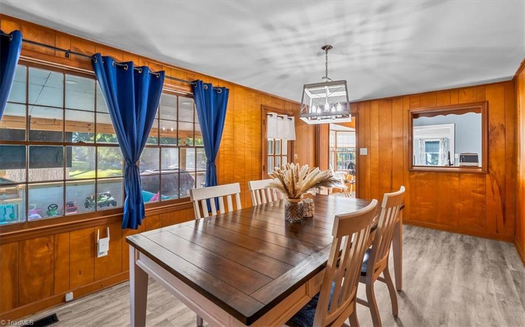 100 N Johnston Street Property Photo 18