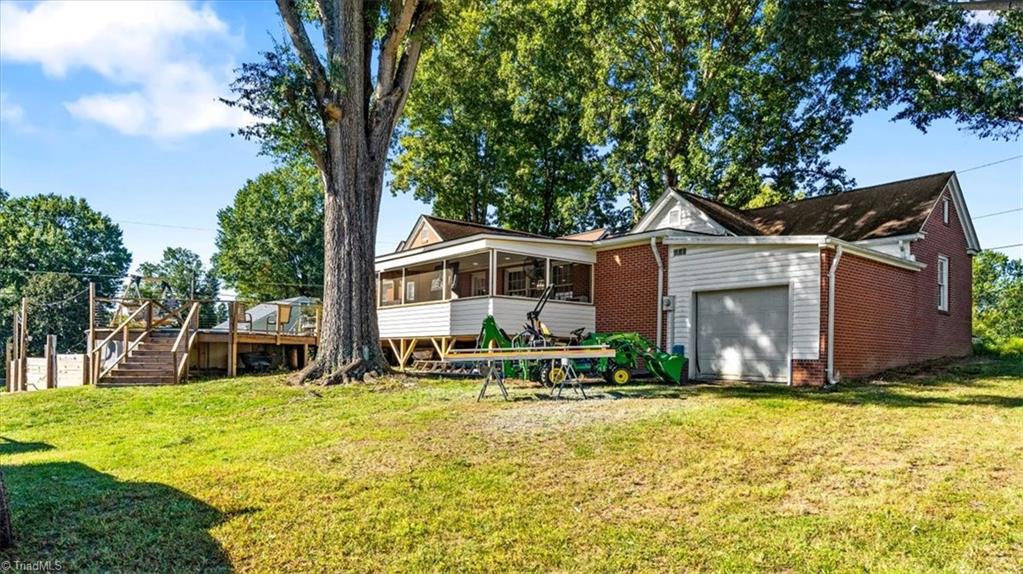 100 N Johnston Street Property Photo 36