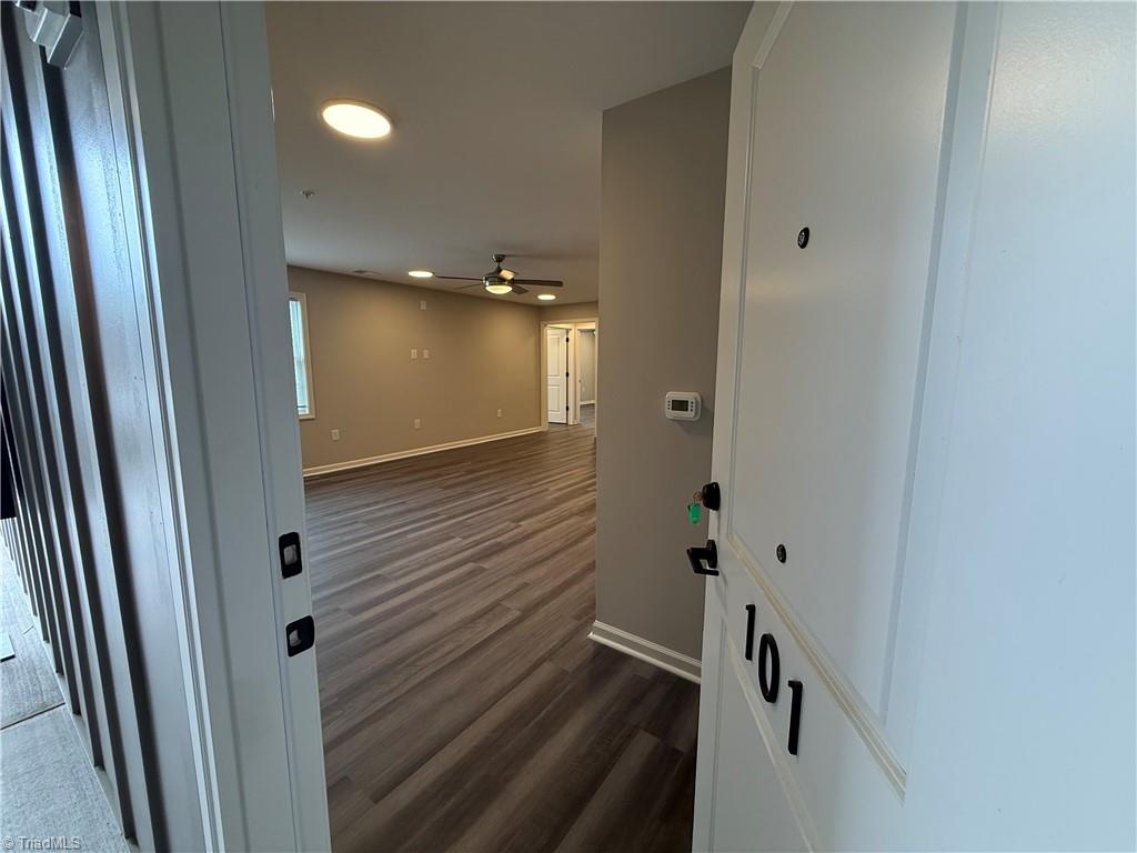 7085 Hanesbrook Circle Property Photo 1