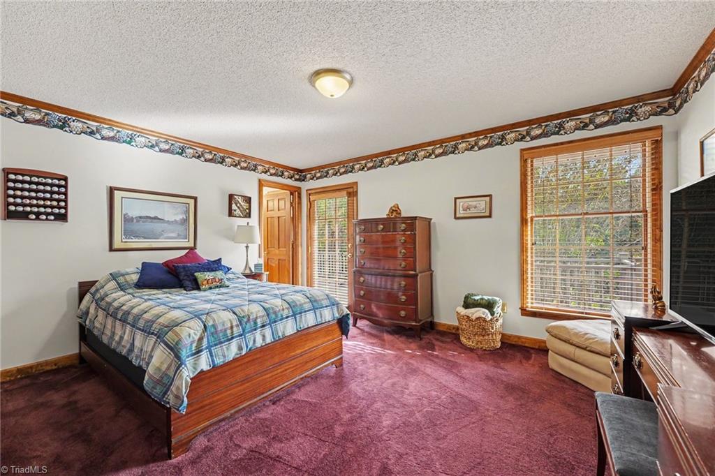 1812 Fred Hinshaw Road Property Photo 18