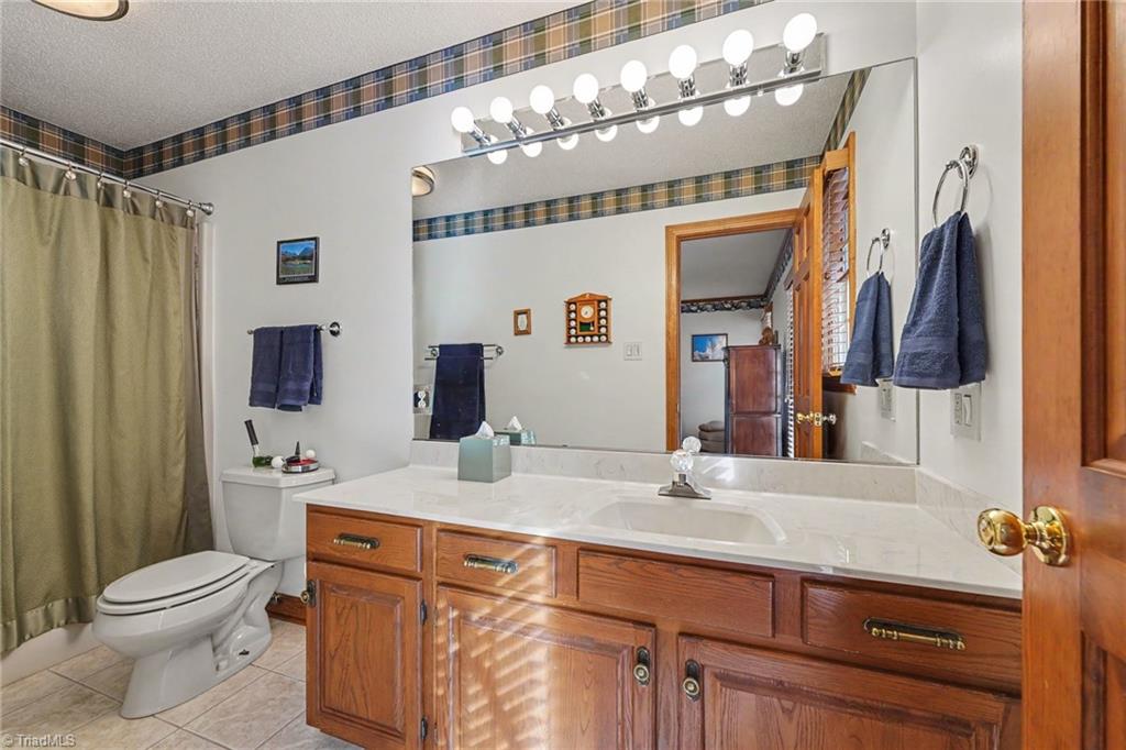 1812 Fred Hinshaw Road Property Photo 19