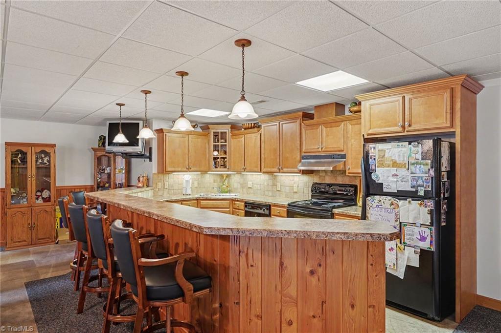 1812 Fred Hinshaw Road Property Photo 29