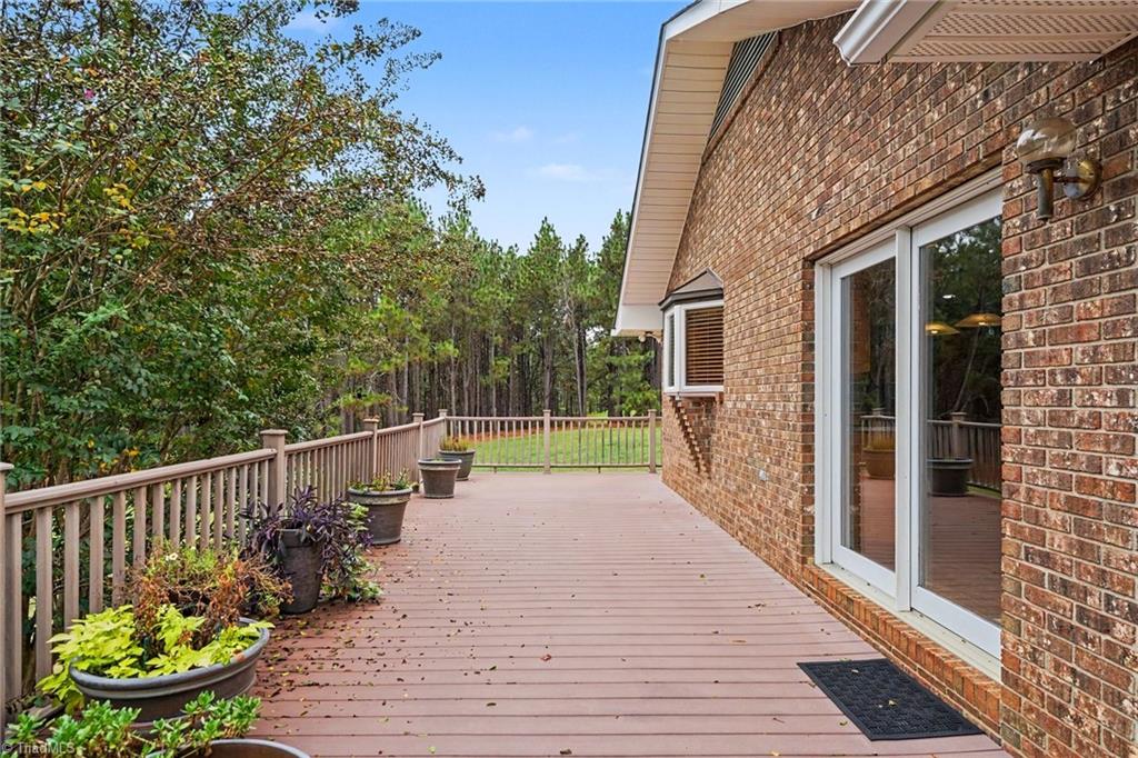 1812 Fred Hinshaw Road Property Photo 33