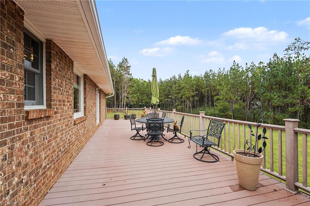1812 Fred Hinshaw Road Property Photo 34