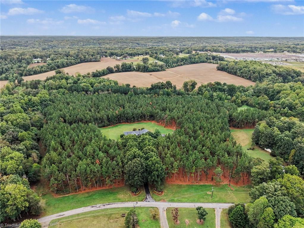 1812 Fred Hinshaw Road Property Photo 41