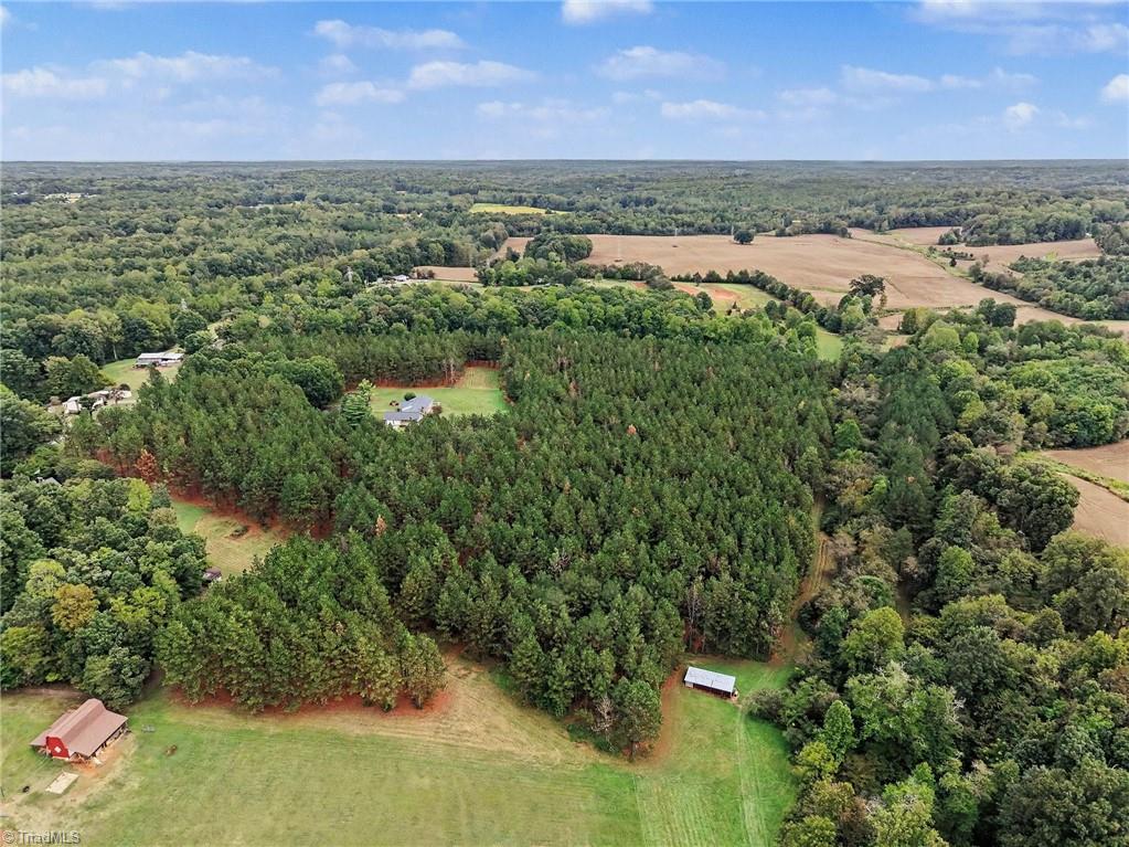 1812 Fred Hinshaw Road Property Photo 43