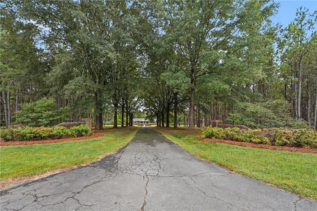 1812 Fred Hinshaw Road Property Photo 44