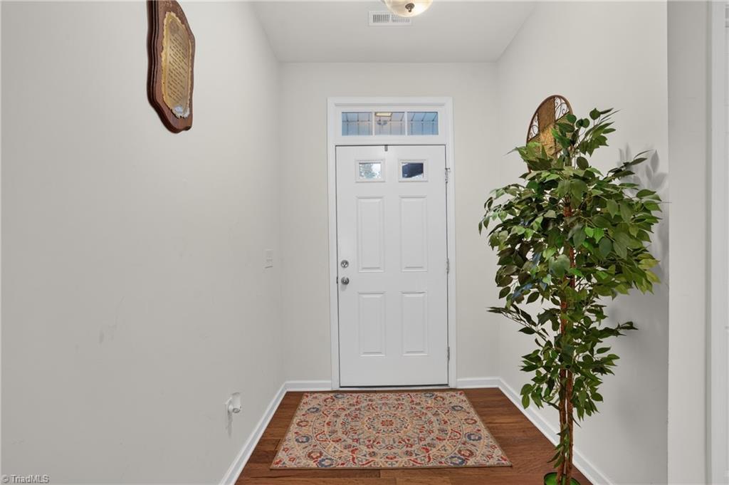 6010 Trailshead Drive Property Photo 5