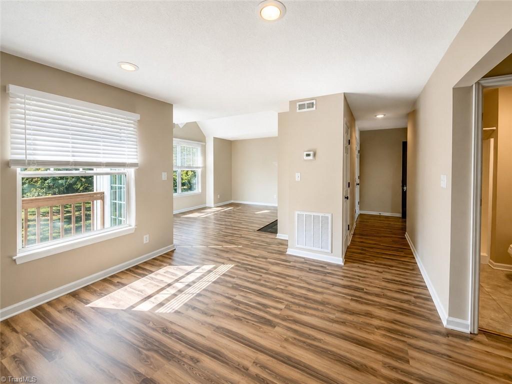 5020 Thoroughbred Lane # G Property Photo 4