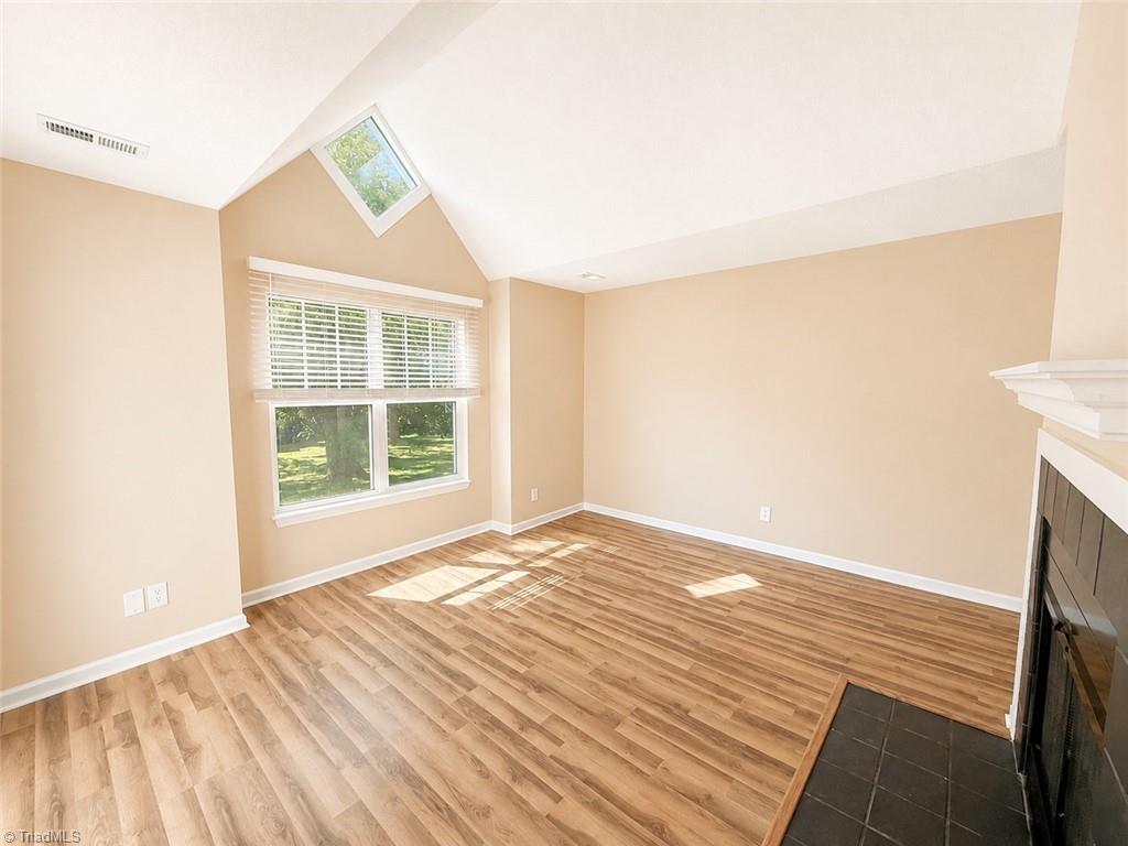 5020 Thoroughbred Lane # G Property Photo 5