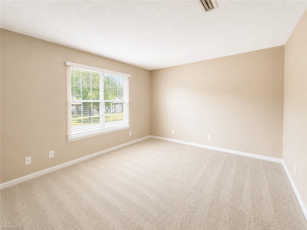 5020 Thoroughbred Lane # G Property Photo 7