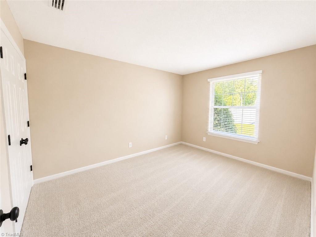 5020 Thoroughbred Lane # G Property Photo 9