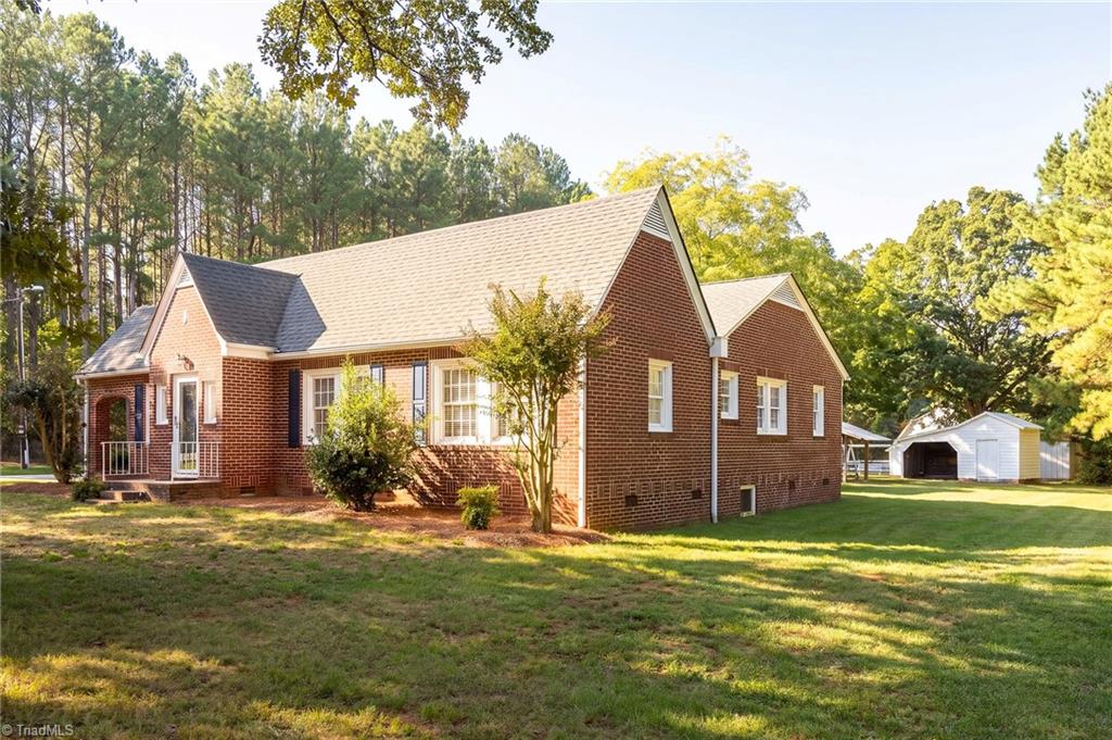 1036 Cunningham Road Property Photo 4