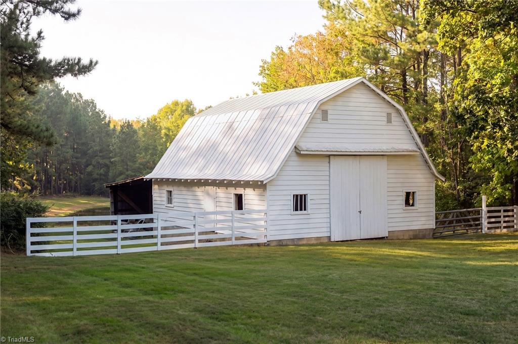 1036 Cunningham Road Property Photo 29