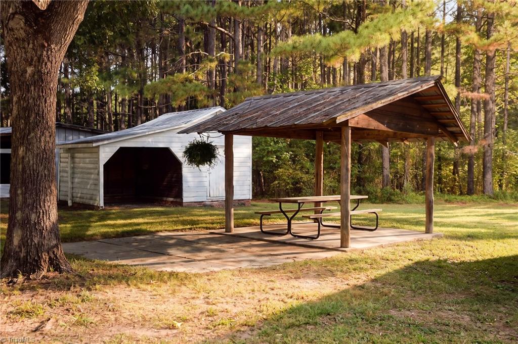 1036 Cunningham Road Property Photo 33
