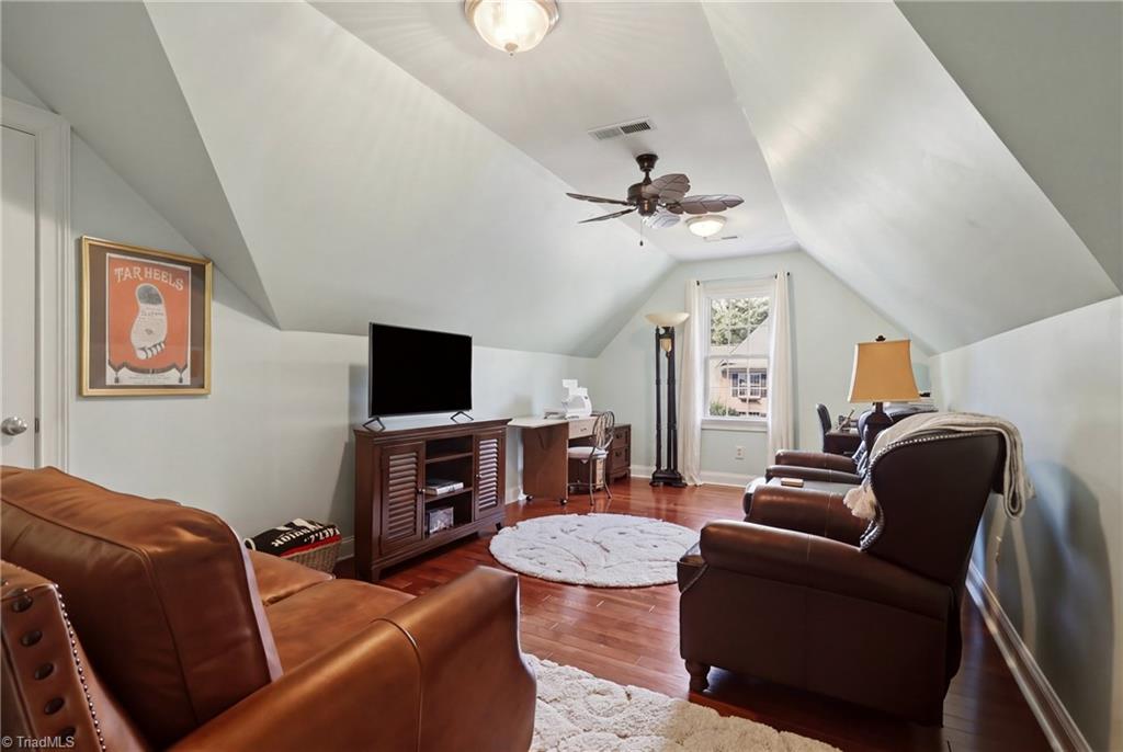 2132 Waterford Village Drive Property Photo 21