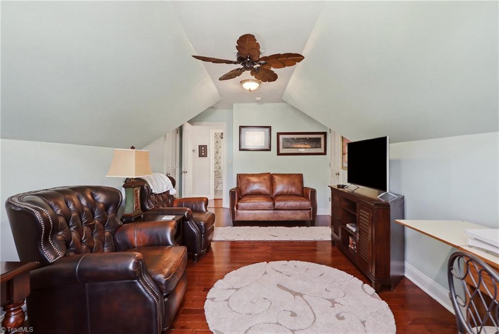 2132 Waterford Village Drive Property Photo 23