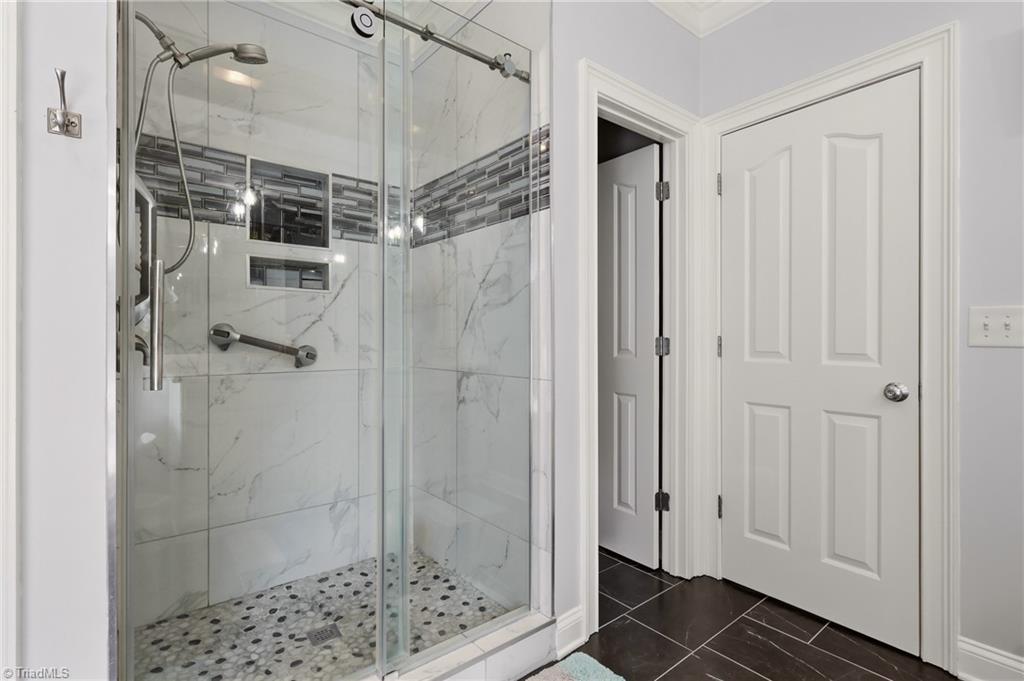 2132 Waterford Village Drive Property Photo 27