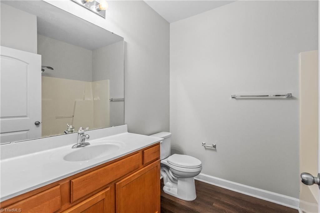 923 Windcastle Lane # 305 Property Photo 12