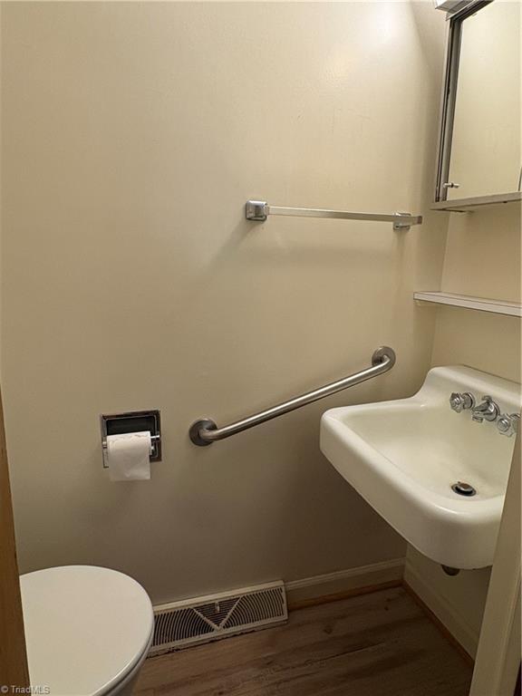 500 Shamrock Road Property Photo 10