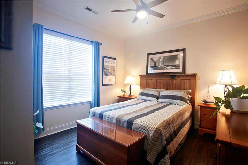 5158 Moseley Drive Property Photo 11
