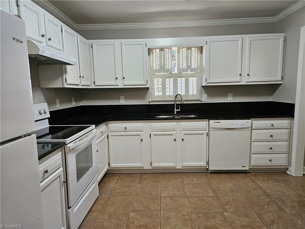 3625 Swaim Court Property Photo 6