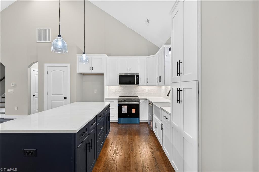 5405 Monterey Glen Court Property Photo 9