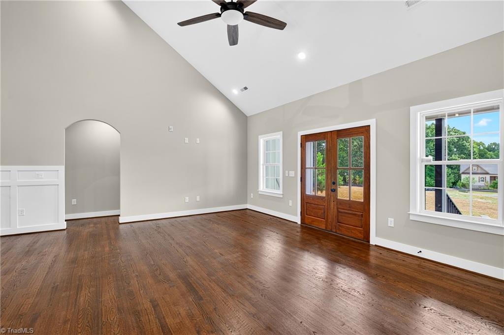 5405 Monterey Glen Court Property Photo 12