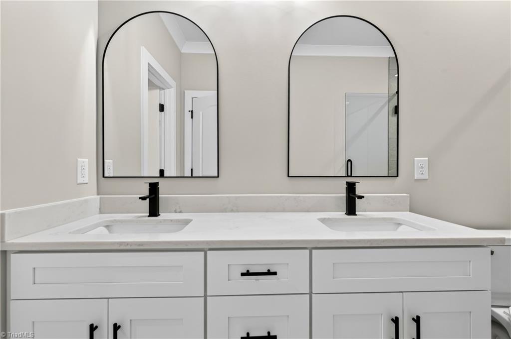 5405 Monterey Glen Court Property Photo 17