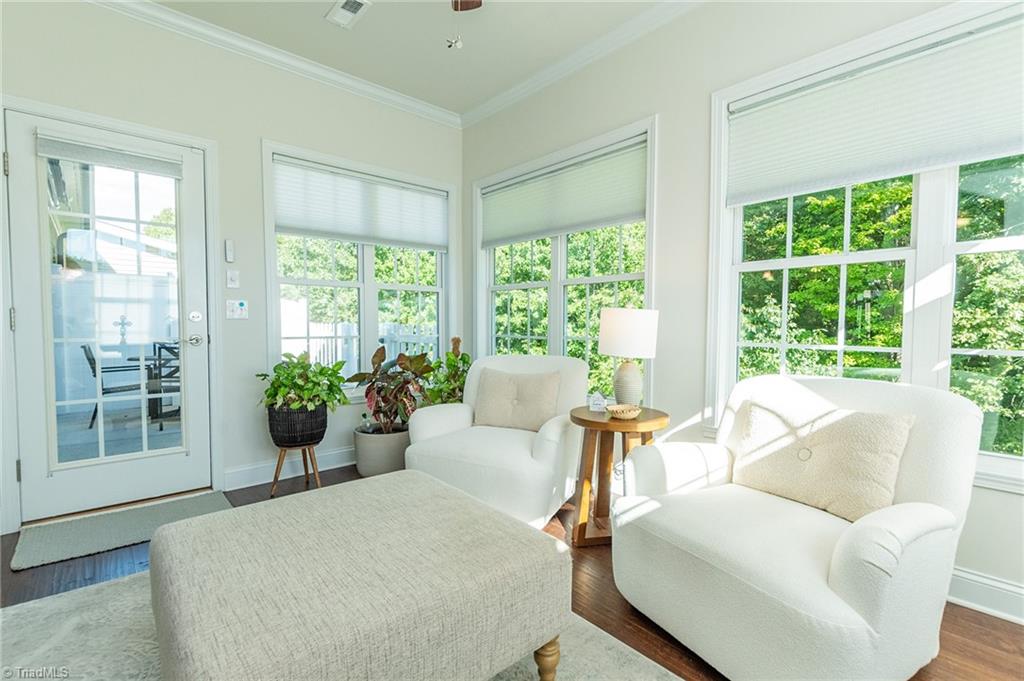 1003 Suzanne Lane Property Photo 7