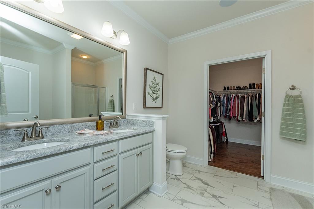 1003 Suzanne Lane Property Photo 10