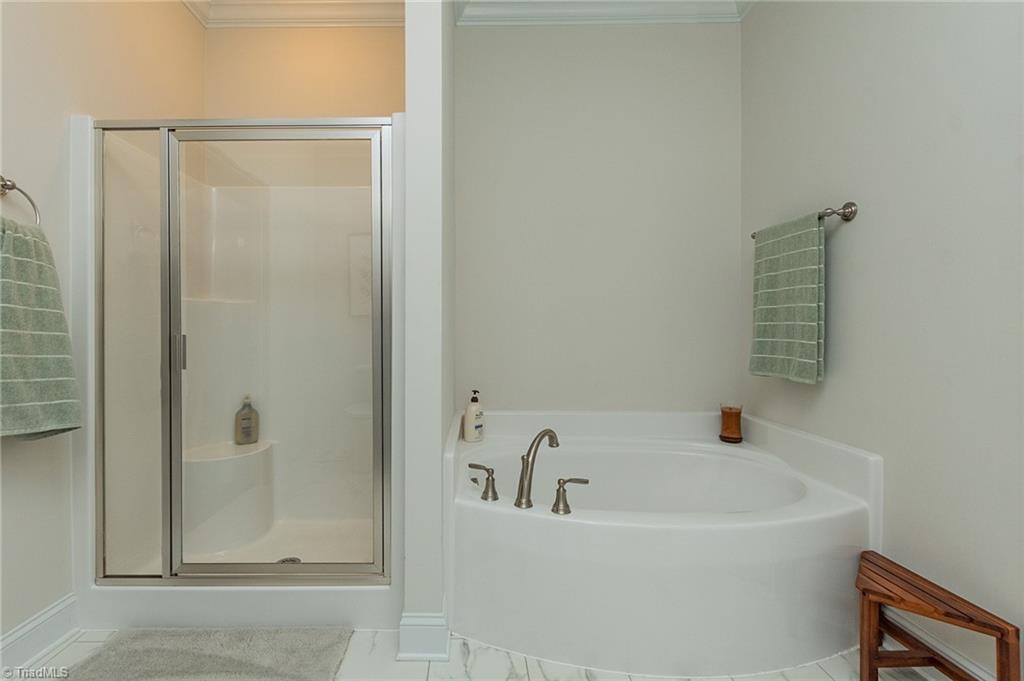 1003 Suzanne Lane Property Photo 11