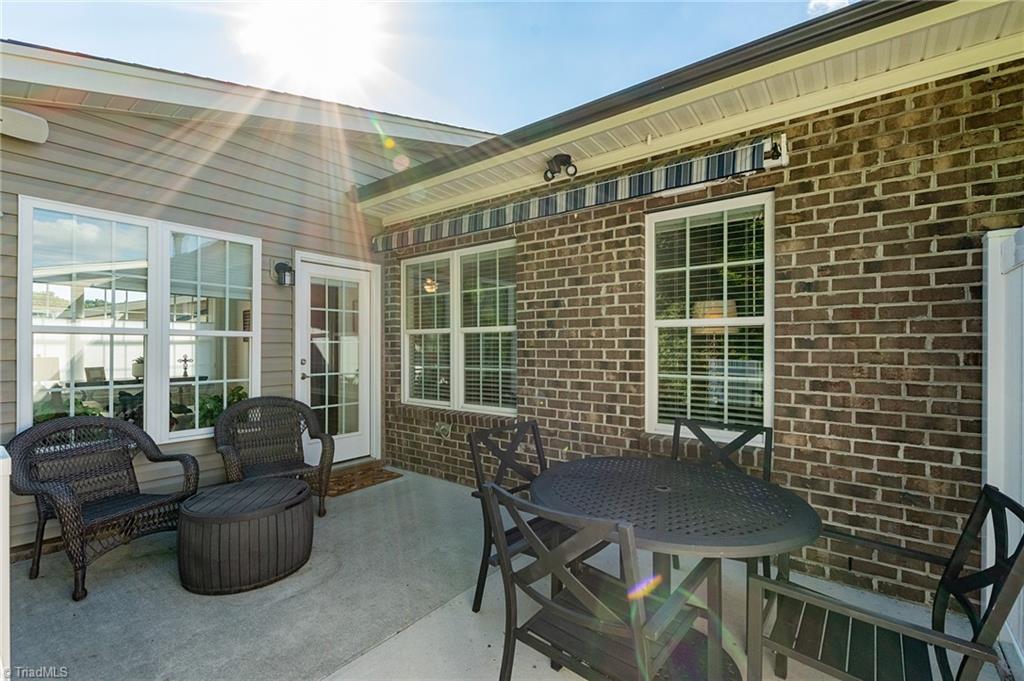 1003 Suzanne Lane Property Photo 18