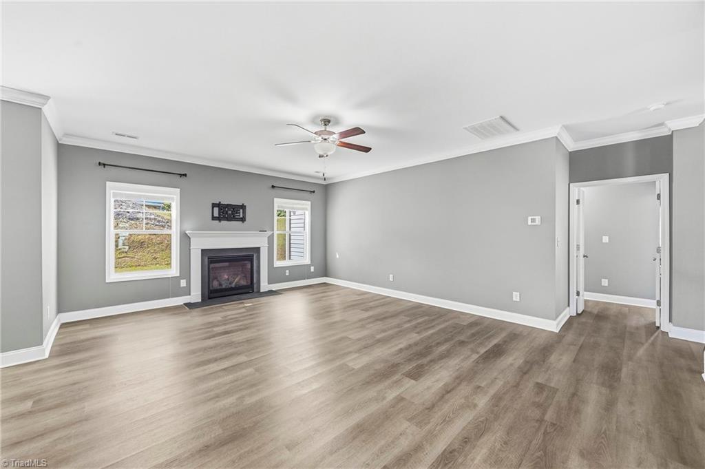 2929 Fernley Court Property Photo 5