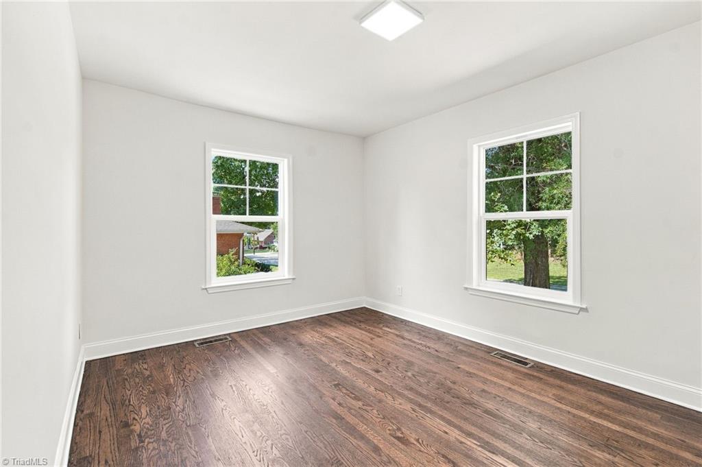 1908 Woodland Avenue Property Photo 17