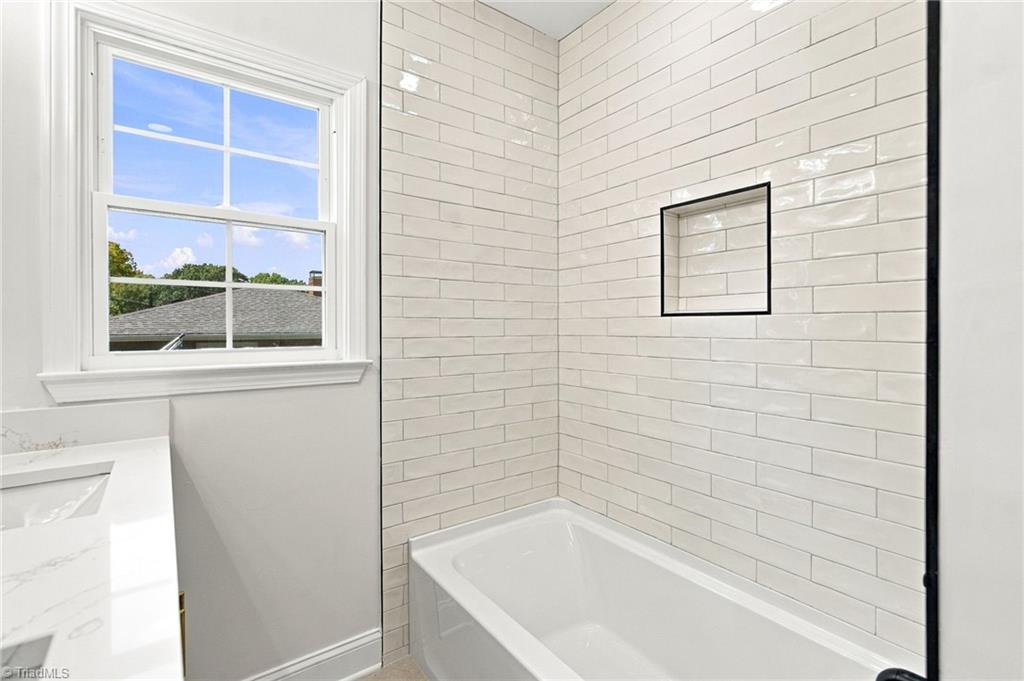 1908 Woodland Avenue Property Photo 20